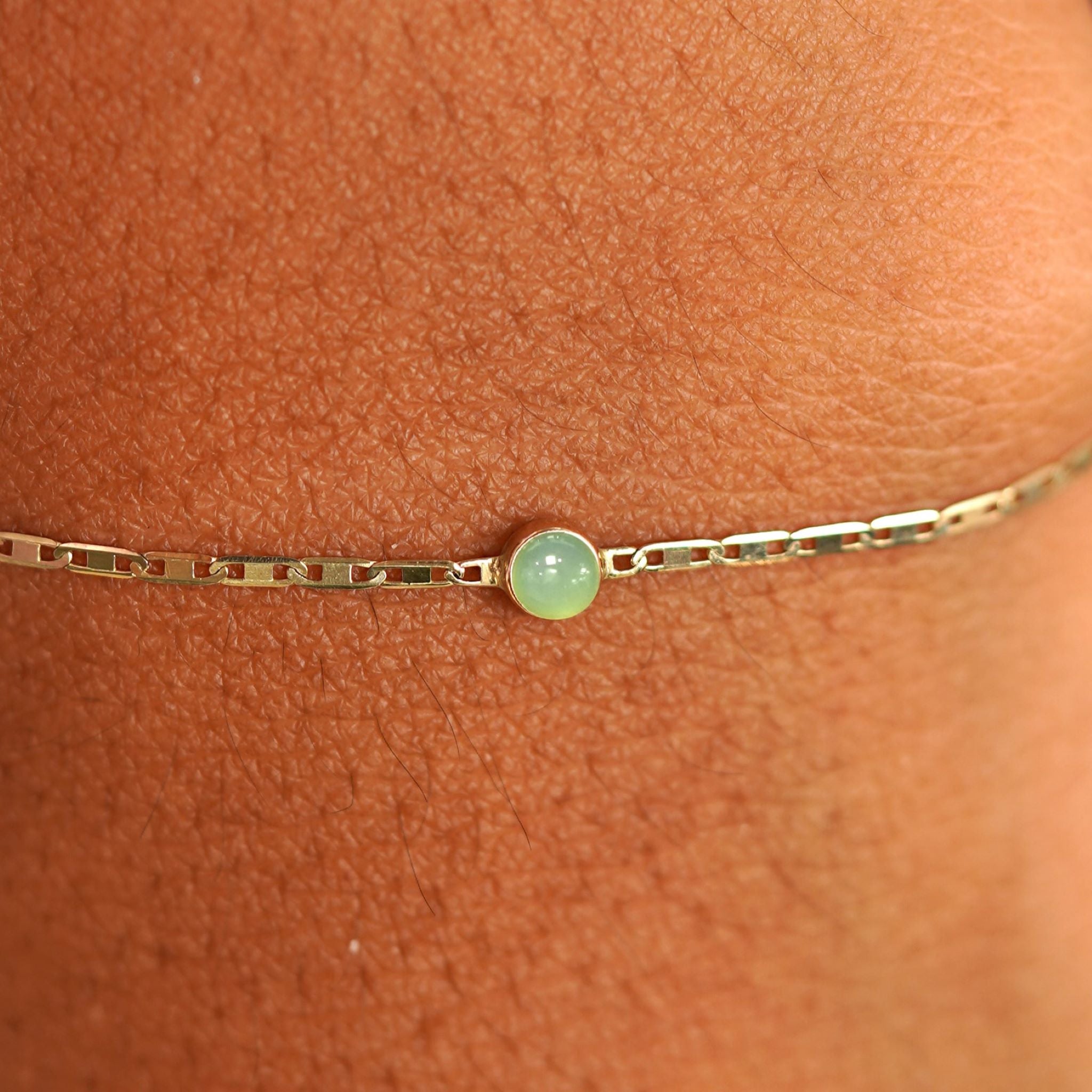 14k Gold and Geniune Jade Bracelet, top Jade 30