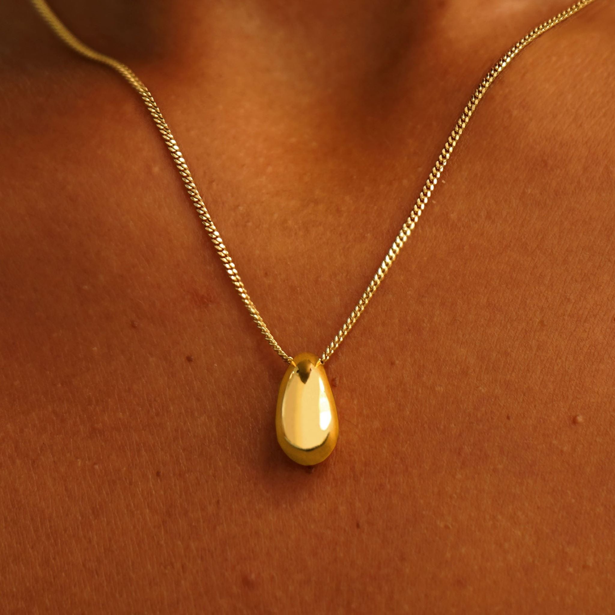 14K Yellow Gold Teardrop online Necklace